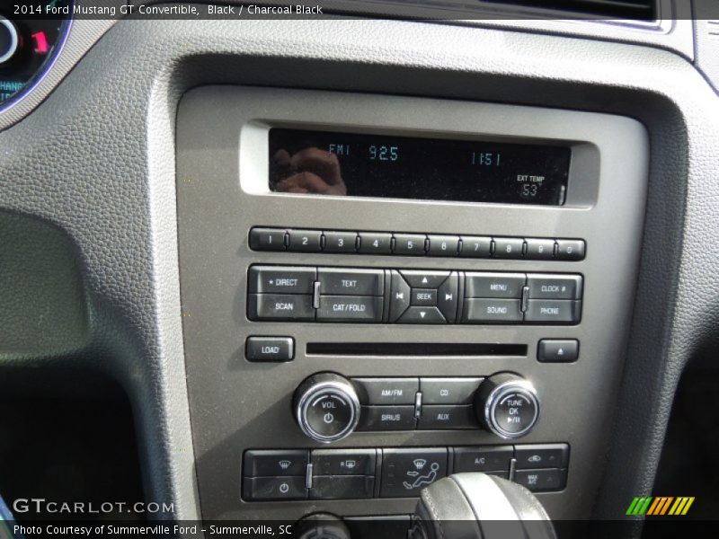 Controls of 2014 Mustang GT Convertible