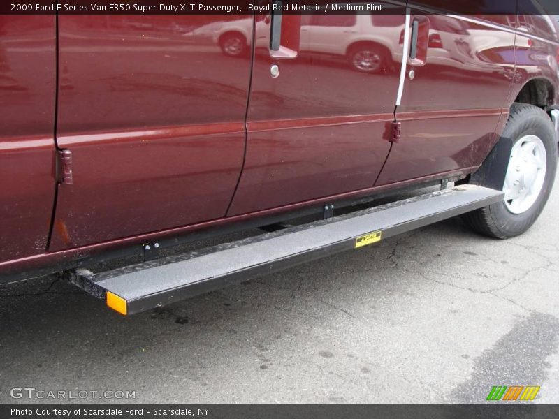 Royal Red Metallic / Medium Flint 2009 Ford E Series Van E350 Super Duty XLT Passenger