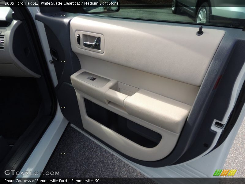 White Suede Clearcoat / Medium Light Stone 2009 Ford Flex SE