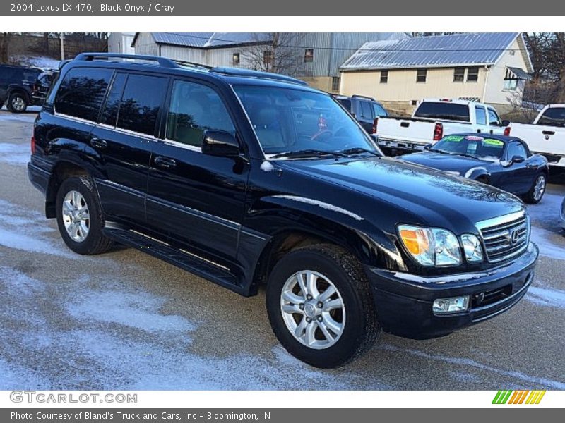 Front 3/4 View of 2004 LX 470