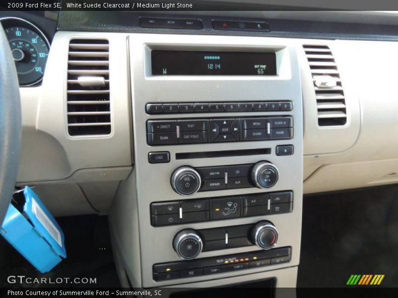 White Suede Clearcoat / Medium Light Stone 2009 Ford Flex SE