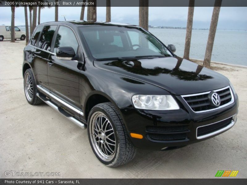Black / Anthracite 2006 Volkswagen Touareg V8
