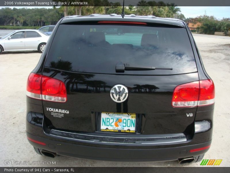 Black / Anthracite 2006 Volkswagen Touareg V8