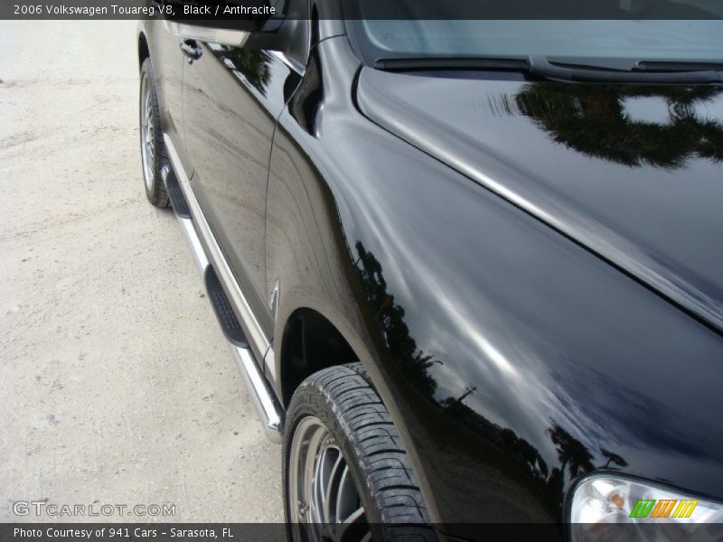 Black / Anthracite 2006 Volkswagen Touareg V8