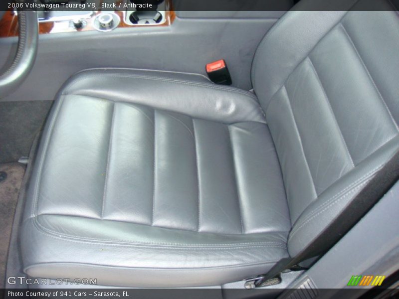 Black / Anthracite 2006 Volkswagen Touareg V8