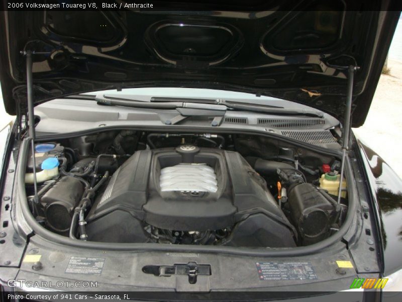 Black / Anthracite 2006 Volkswagen Touareg V8