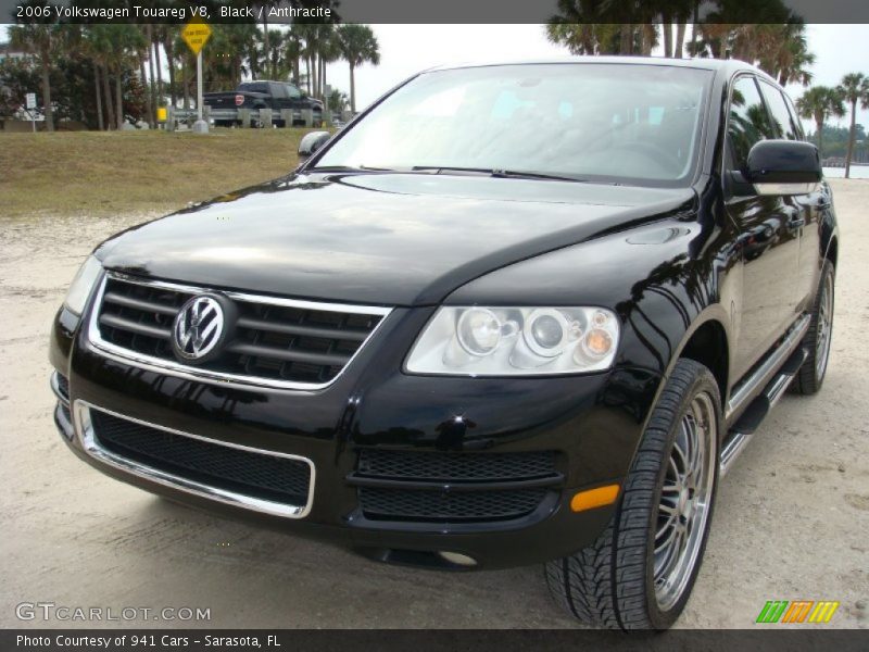 Black / Anthracite 2006 Volkswagen Touareg V8