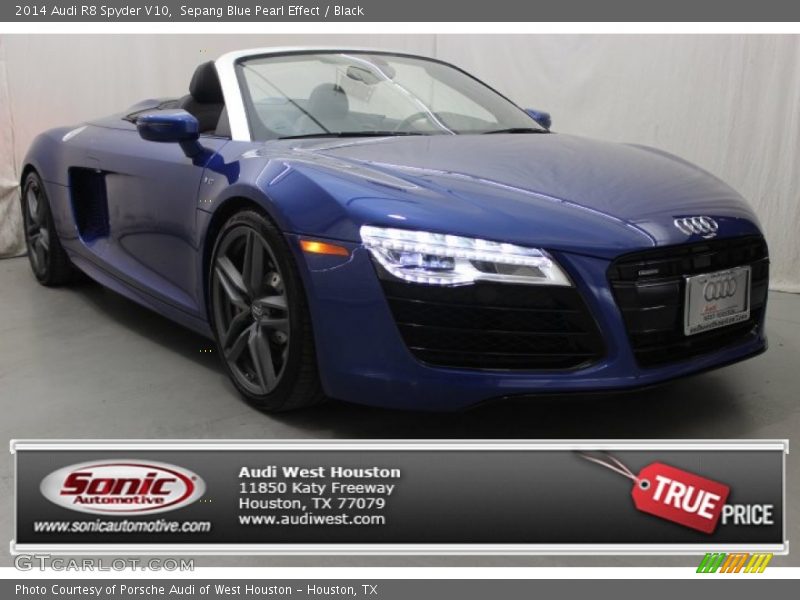 Sepang Blue Pearl Effect / Black 2014 Audi R8 Spyder V10