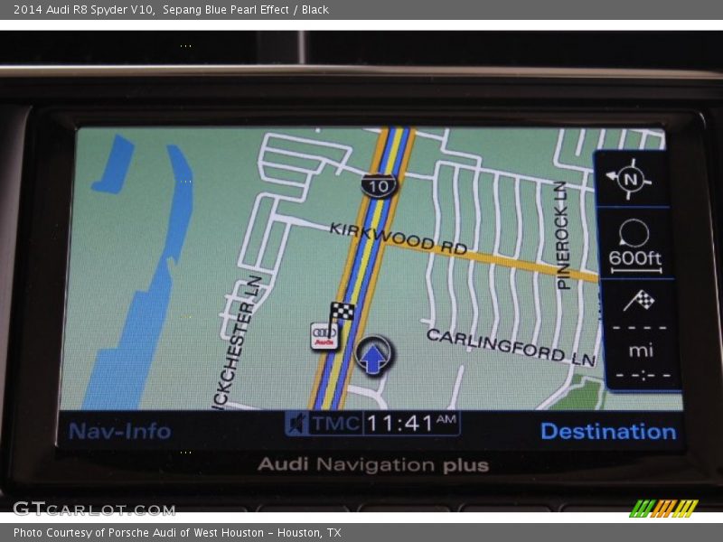 Navigation of 2014 R8 Spyder V10