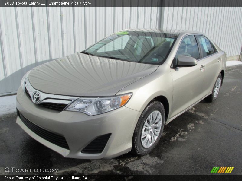 Front 3/4 View of 2013 Camry LE