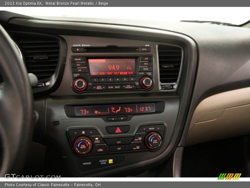 Controls of 2013 Optima EX