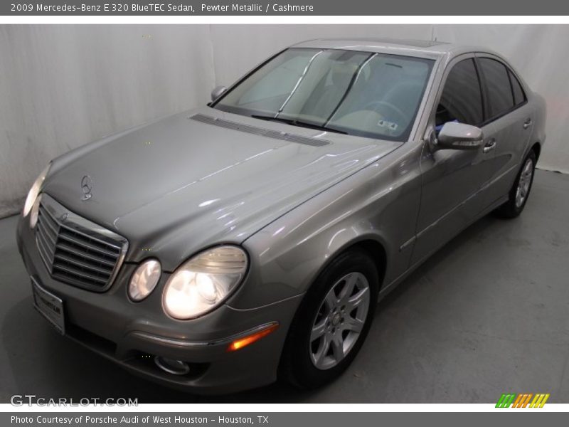 Front 3/4 View of 2009 E 320 BlueTEC Sedan