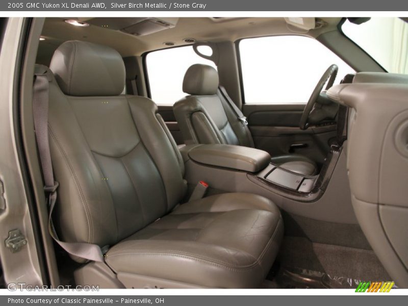 Silver Birch Metallic / Stone Gray 2005 GMC Yukon XL Denali AWD