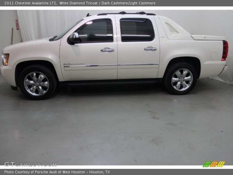 White Diamond Tricoat / Dark Cashmere/Light Cashmere 2011 Chevrolet Avalanche LTZ