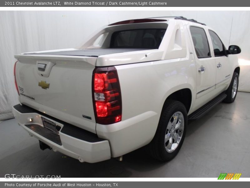 White Diamond Tricoat / Dark Cashmere/Light Cashmere 2011 Chevrolet Avalanche LTZ