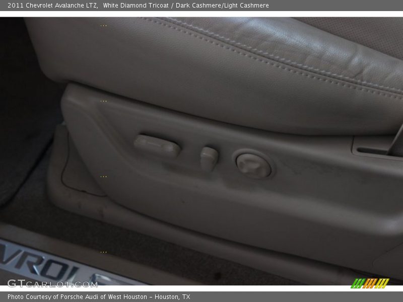 White Diamond Tricoat / Dark Cashmere/Light Cashmere 2011 Chevrolet Avalanche LTZ