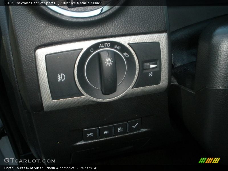 Silver Ice Metallic / Black 2012 Chevrolet Captiva Sport LT