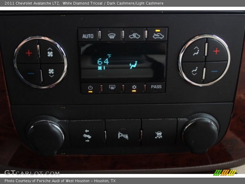 White Diamond Tricoat / Dark Cashmere/Light Cashmere 2011 Chevrolet Avalanche LTZ