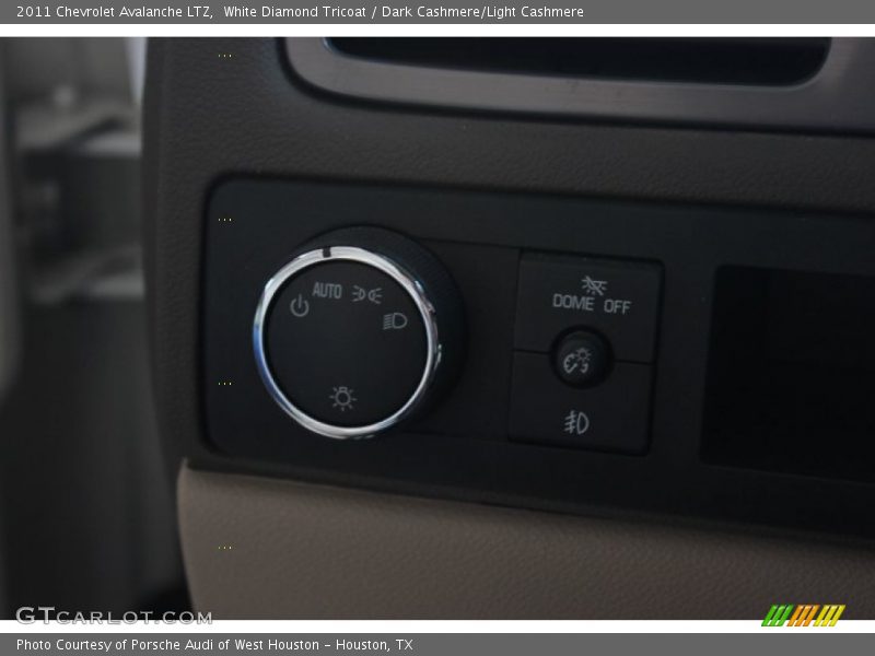 White Diamond Tricoat / Dark Cashmere/Light Cashmere 2011 Chevrolet Avalanche LTZ