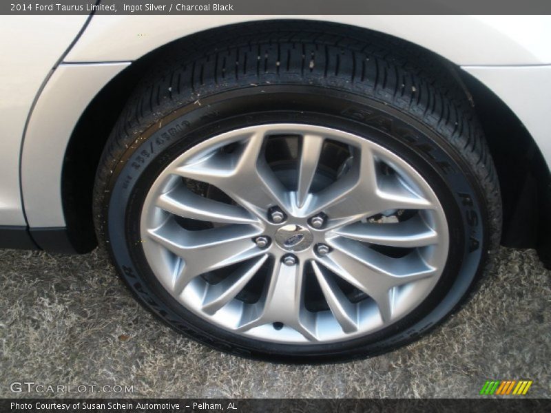 Ingot Silver / Charcoal Black 2014 Ford Taurus Limited