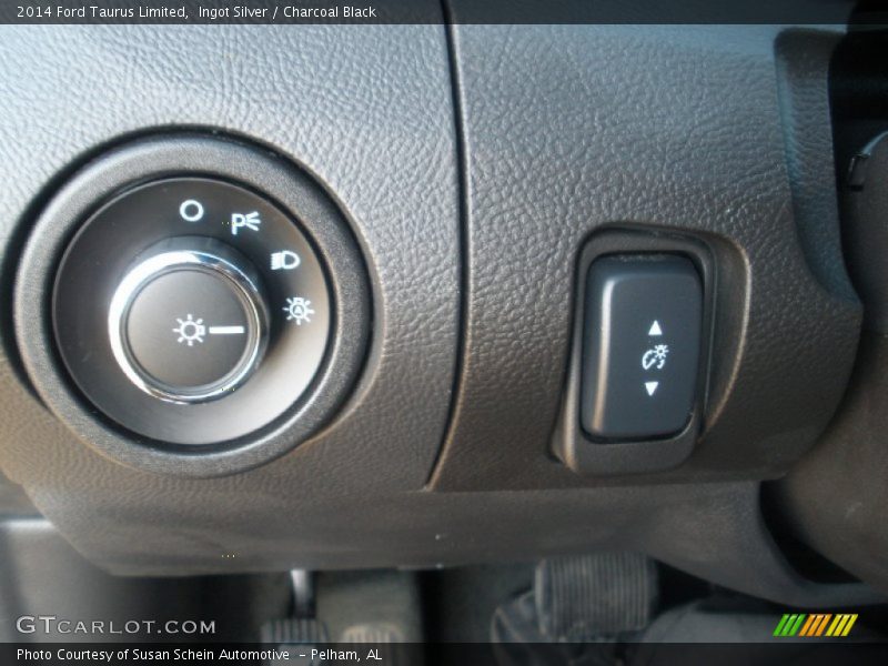 Ingot Silver / Charcoal Black 2014 Ford Taurus Limited
