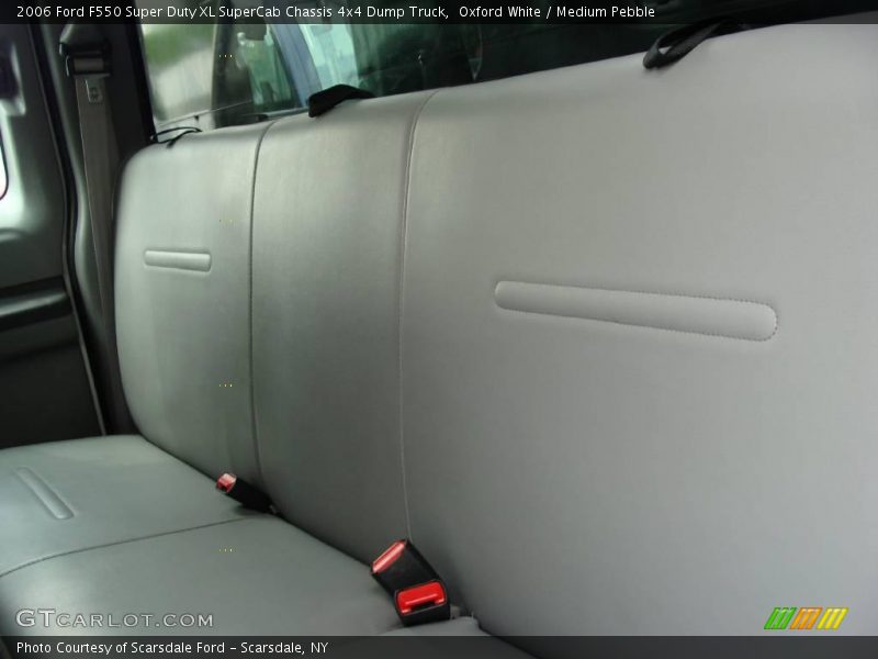 Oxford White / Medium Pebble 2006 Ford F550 Super Duty XL SuperCab Chassis 4x4 Dump Truck