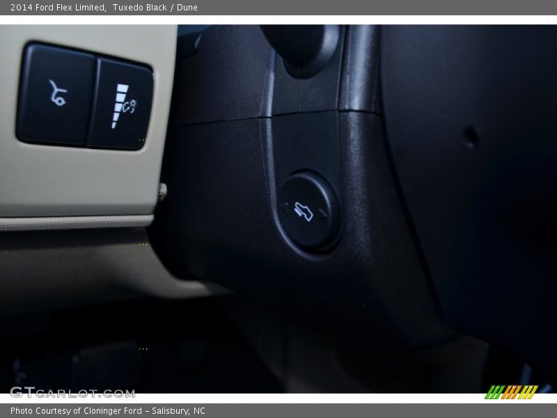 Tuxedo Black / Dune 2014 Ford Flex Limited
