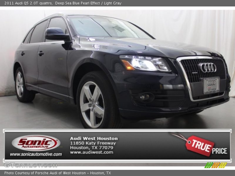 Deep Sea Blue Pearl Effect / Light Gray 2011 Audi Q5 2.0T quattro