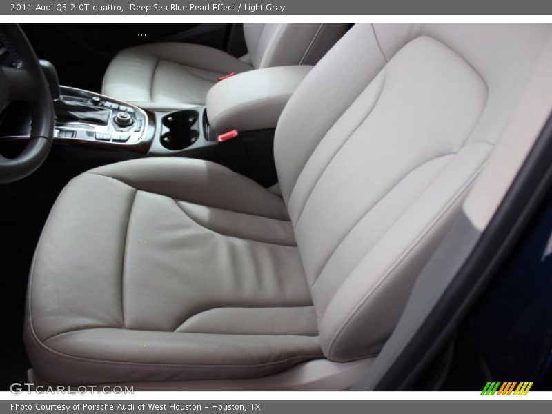 Deep Sea Blue Pearl Effect / Light Gray 2011 Audi Q5 2.0T quattro
