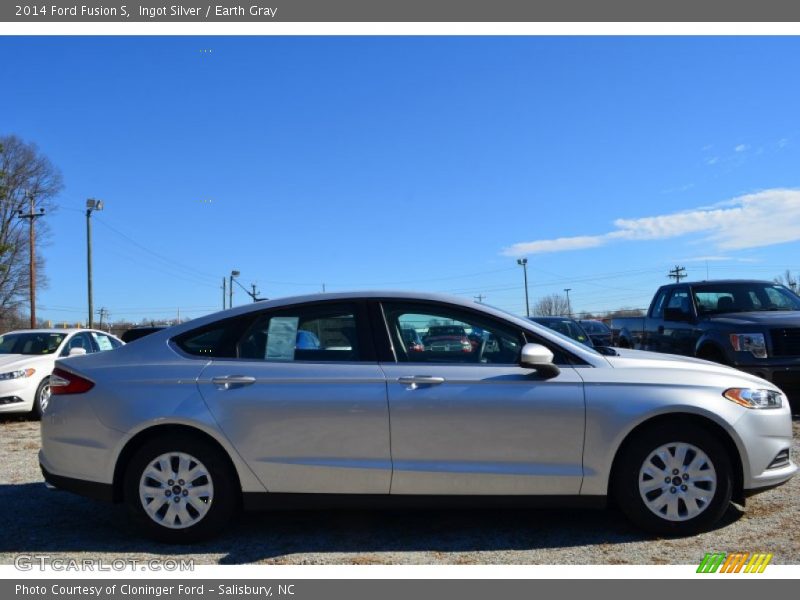 Ingot Silver / Earth Gray 2014 Ford Fusion S