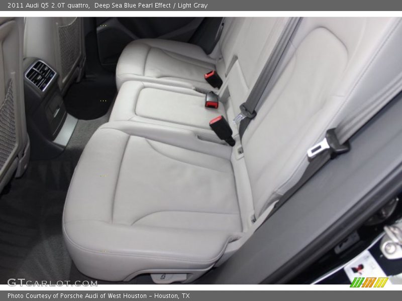 Deep Sea Blue Pearl Effect / Light Gray 2011 Audi Q5 2.0T quattro