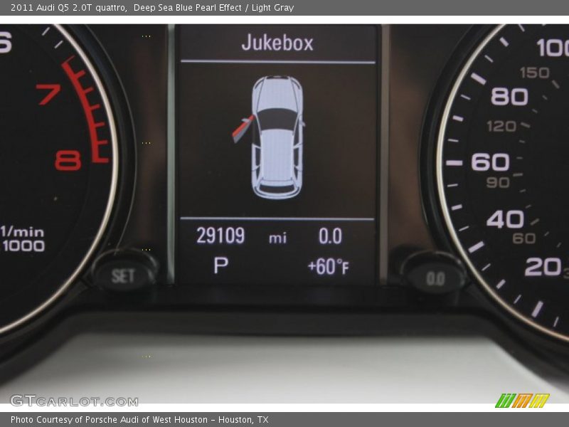 Deep Sea Blue Pearl Effect / Light Gray 2011 Audi Q5 2.0T quattro