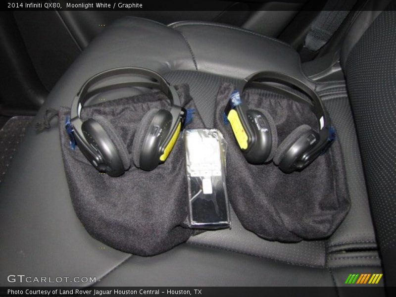 Entertainment System of 2014 QX80 