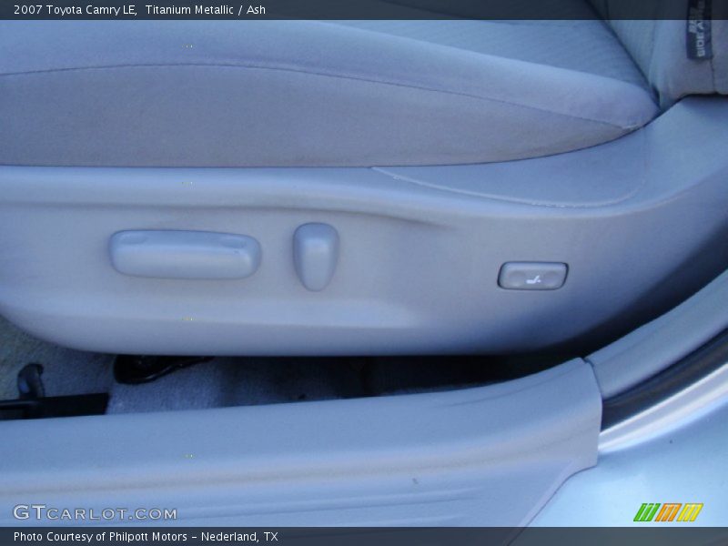 Titanium Metallic / Ash 2007 Toyota Camry LE