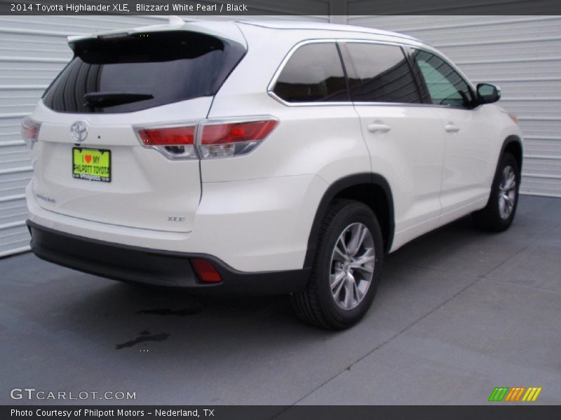 Blizzard White Pearl / Black 2014 Toyota Highlander XLE