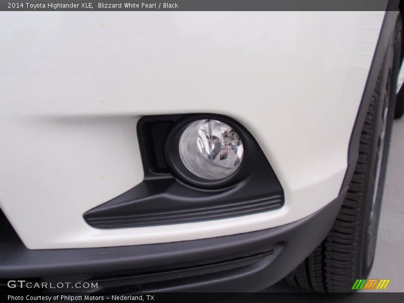 Blizzard White Pearl / Black 2014 Toyota Highlander XLE