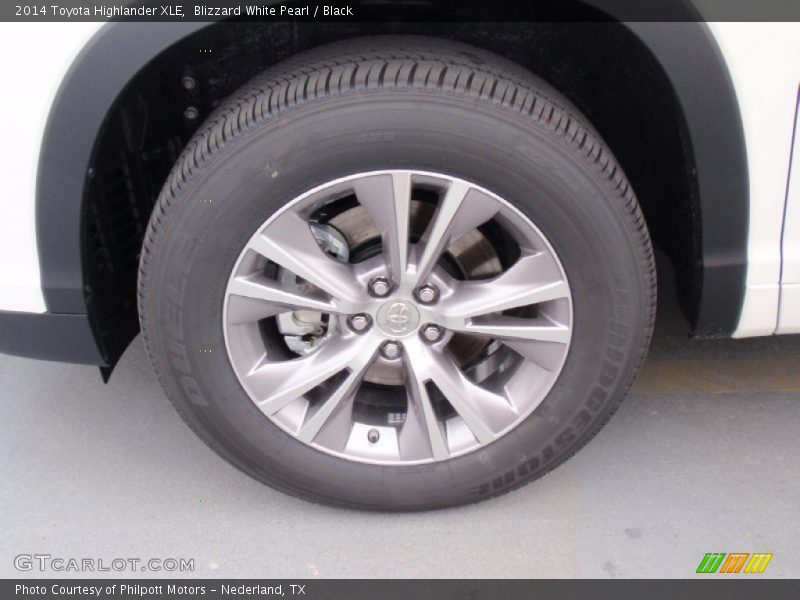  2014 Highlander XLE Wheel