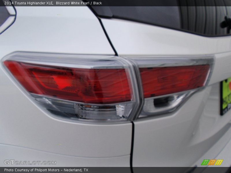 Blizzard White Pearl / Black 2014 Toyota Highlander XLE