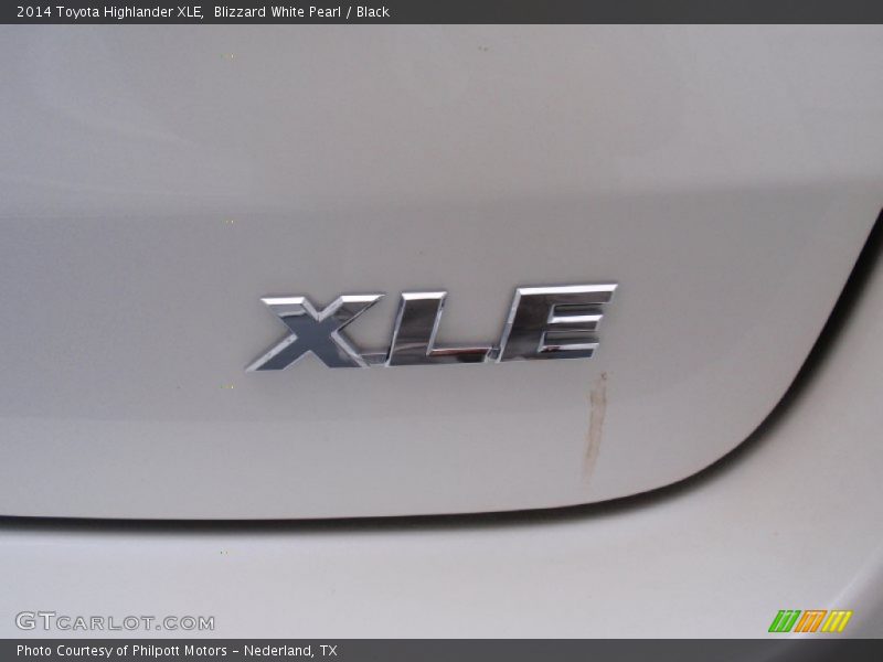 Blizzard White Pearl / Black 2014 Toyota Highlander XLE