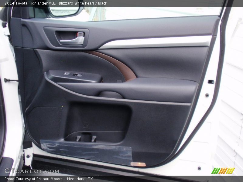 Door Panel of 2014 Highlander XLE