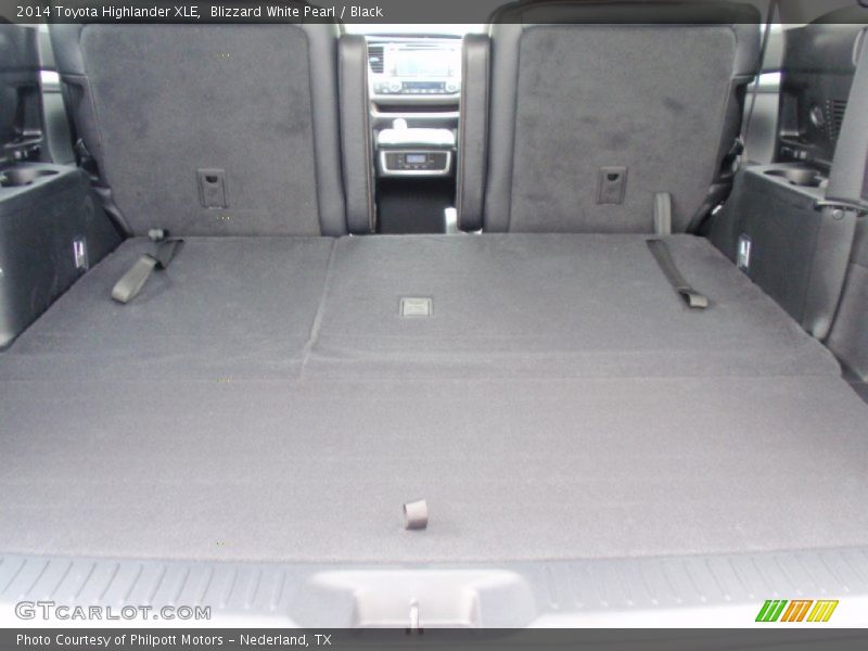 2014 Highlander XLE Trunk