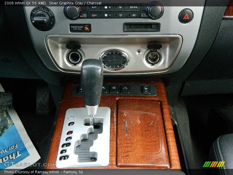 Silver Graphite Gray / Charcoal 2008 Infiniti QX 56 4WD