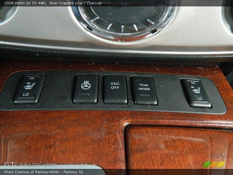 Silver Graphite Gray / Charcoal 2008 Infiniti QX 56 4WD