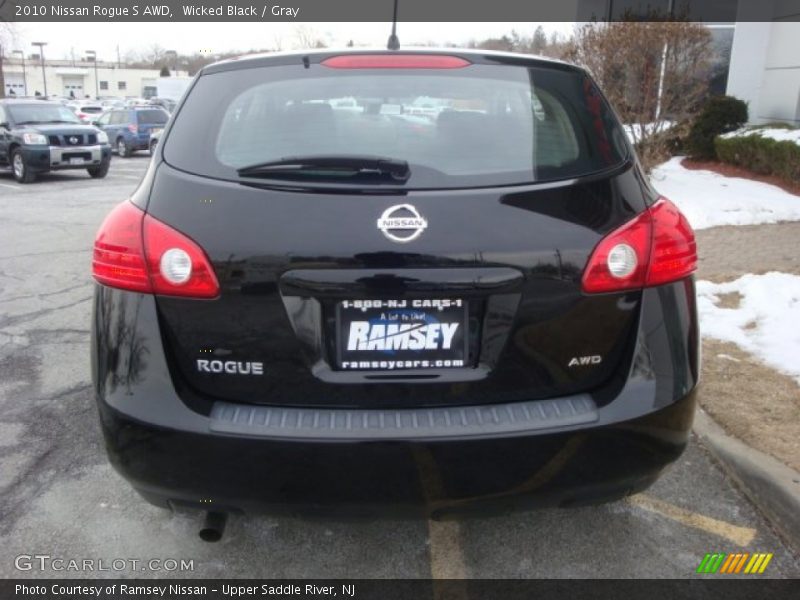 Wicked Black / Gray 2010 Nissan Rogue S AWD