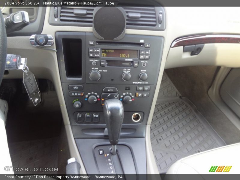 Nautic Blue Metallic / Taupe/Light Taupe 2004 Volvo S60 2.4