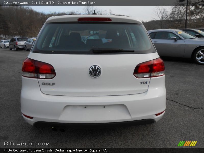 Candy White / Titan Black 2011 Volkswagen Golf 4 Door TDI