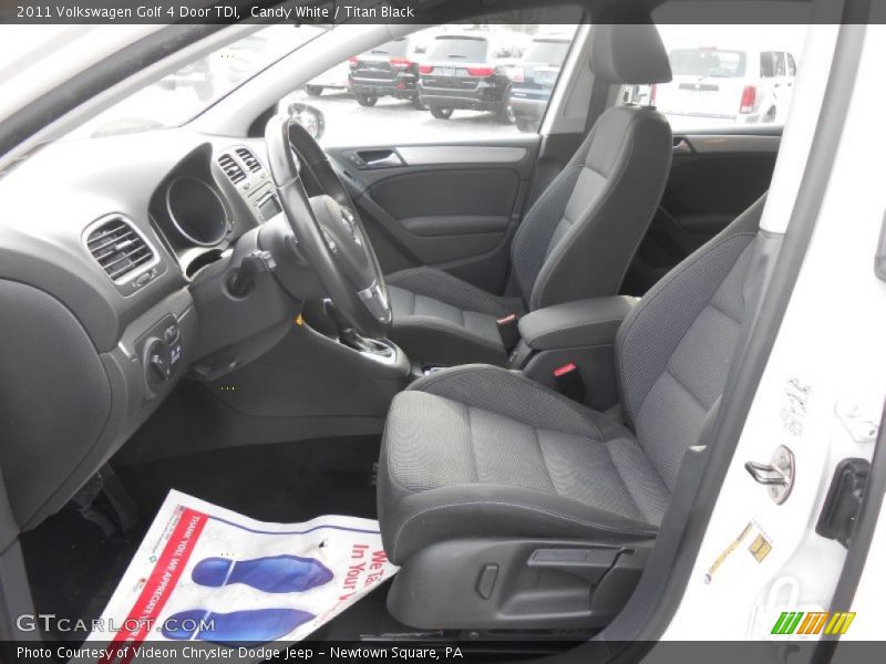 Candy White / Titan Black 2011 Volkswagen Golf 4 Door TDI