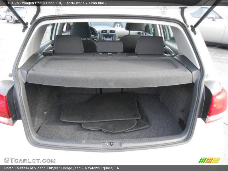 Candy White / Titan Black 2011 Volkswagen Golf 4 Door TDI