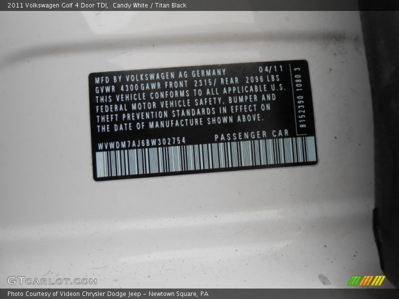 Candy White / Titan Black 2011 Volkswagen Golf 4 Door TDI