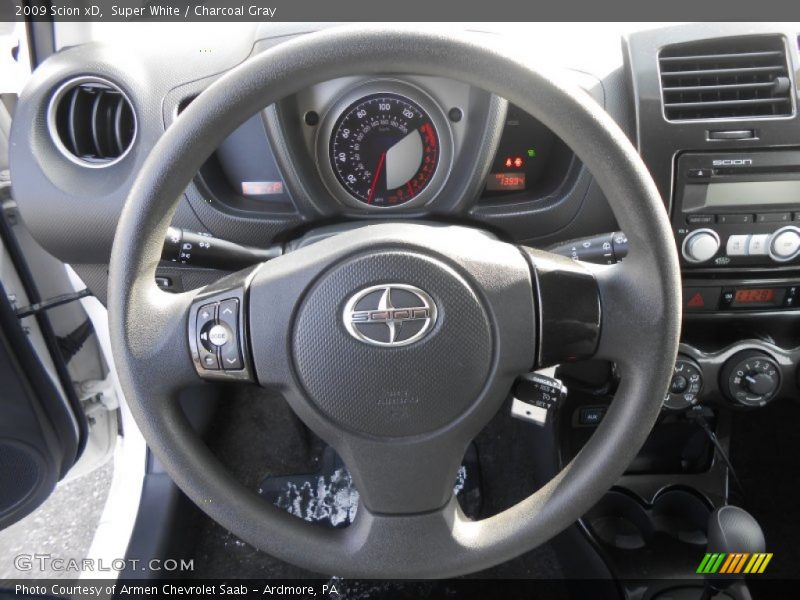 Super White / Charcoal Gray 2009 Scion xD